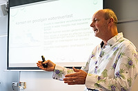 22relevant-mw04-1738