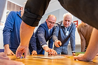 22relevant-mw04-1829