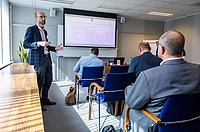 22relevant-mw04-2076