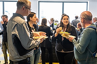 22relevant-mw04-2155