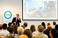 22relevant-mw04-2634