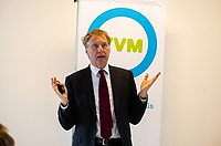 22relevant-mw04-2695